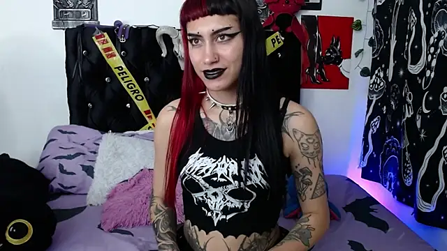 Snapshot of mayaREDdoll chatting on March 4, 2026, 3:34 am mayaREDdoll online show from March 4, 2026, 3:34 am