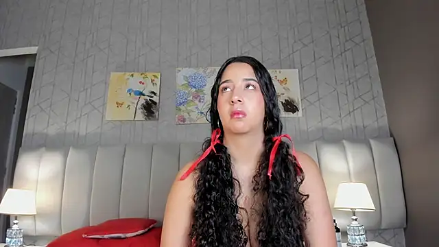 Snapshot of BellaSwwan chatting on September 20, 2025, 1:23 pm BellaSwwan online show from September 20, 2025, 1:23 pm