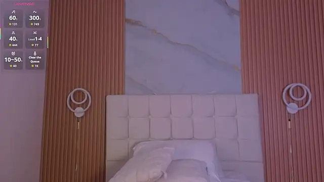 mia 2406  online show from October 5, 2025, 10:18 pm