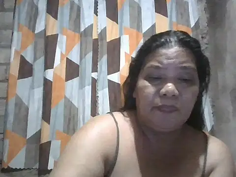 Snapshot of xxbernxxx chatting on March 28, 2026, 11:54 am xxbernxxx online show from March 28, 2026, 11:54 am