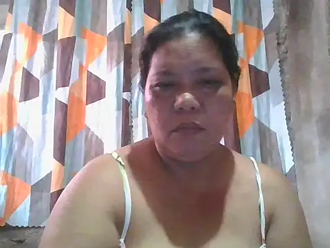 Snapshot of xxbernxxx chatting on April 17, 2026, 12:46 am xxbernxxx online show from April 17, 2026, 12:46 am