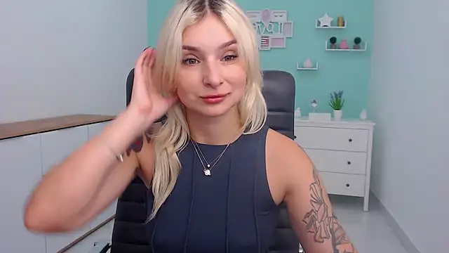 LilFleurish online show from October 16, 2025, 4:24 am