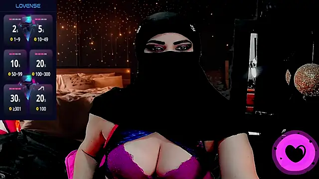 SultanaLayla online show from November 20, 2025, 8:19 pm