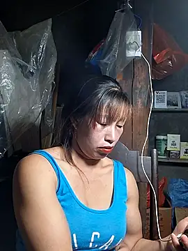 ngocngoc cute online show from April 13, 2026, 1:49 pm