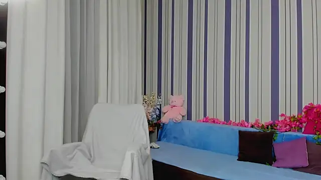 Snapshot of MilanaAlvis chatting on October 31, 2025, 1:12 pm MilanaAlvis online show from October 31, 2025, 1:12 pm