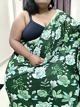 Snapshot of Swapna_Hyd chatting on December 5, 2025, 4:10 am Swapna Hyd online show from December 5, 2025, 4:10 am