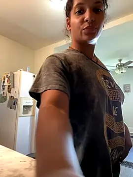 Snapshot of lilcubangoddess chatting on September 11, 2025, 3:45 pm lilcubangoddess online show from September 11, 2025, 3:45 pm