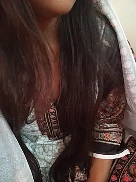 Neha Tyagi online show from November 24, 2025, 5:29 am