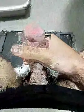 Trsc234 online show from November 17, 2025, 11:43 pm