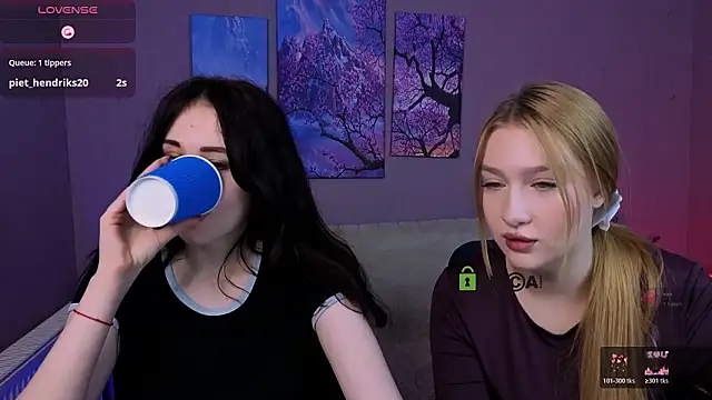 Snapshot of riley_sanders chatting on January 15, 2026, 8:34 pm riley sanders online show from January 15, 2026, 8:34 pm