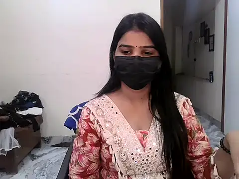 Snapshot of suhana-singh chatting on July 30, 2026, 5:50 am suhana-singh online show from July 30, 2026, 5:50 am