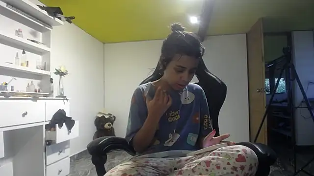 habdiela online show from October 24, 2025, 7:54 pm