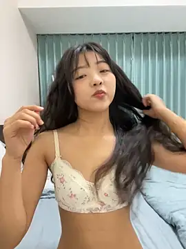 Snapshot of peach_x chatting on October 27, 2025, 2:54 pm peach x online show from October 27, 2025, 2:54 pm