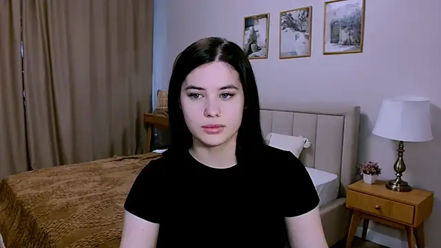 Snapshot of lil_angel_ chatting on February 17, 2026, 8:11 am lil angel online show from February 17, 2026, 8:11 am