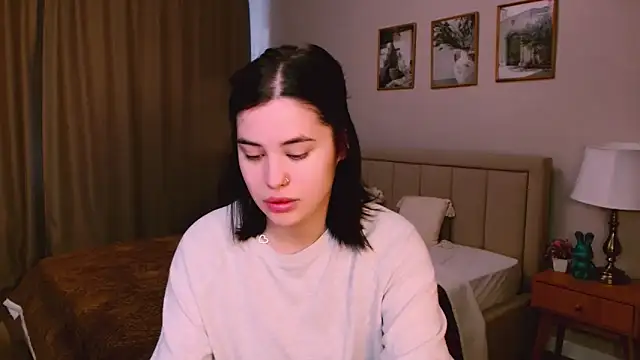 Snapshot of lil_angel_ chatting on February 25, 2026, 8:46 am lil angel online show from February 25, 2026, 8:46 am