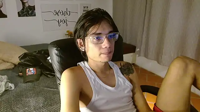 Snapshot of davoxer chatting on October 12, 2025, 3:27 am davoxer online show from October 12, 2025, 3:27 am