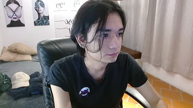 Snapshot of davoxer chatting on October 21, 2025, 5:19 am davoxer online show from October 21, 2025, 5:19 am