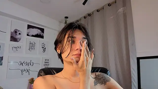 Snapshot of davoxer chatting on December 4, 2025, 4:11 am davoxer online show from December 4, 2025, 4:11 am