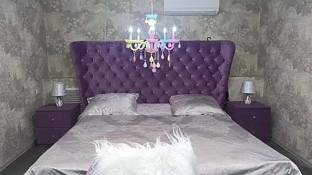 Snapshot of Anna_Kenann chatting on October 3, 2025, 7:05 am Anna Kenann online show from October 3, 2025, 7:05 am