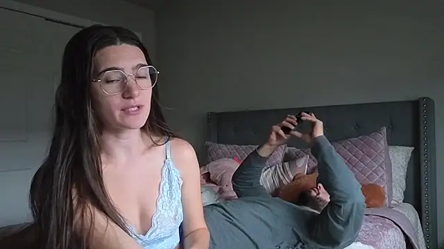 bambifarrina online show from October 14, 2025, 10:21 pm