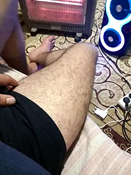 bullut06 online show from November 18, 2025, 5:28 pm