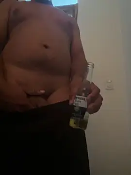 Juantorres4646 online show from February 8, 2026, 3:54 am