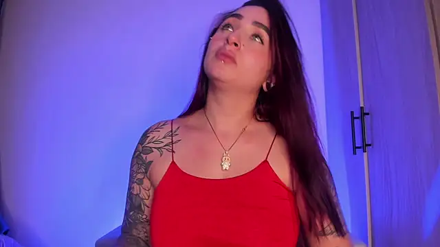 scarlett Collinss online show from December 17, 2025, 3:34 am