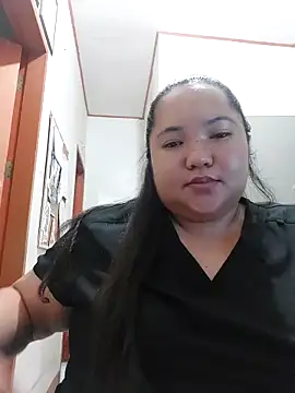 Snapshot of LianaCruzado chatting on April 4, 2026, 2:03 pm LianaCruzado online show from April 4, 2026, 2:03 pm