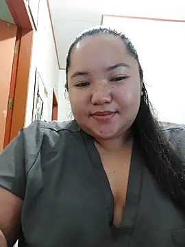 Snapshot of LianaCruzado chatting on April 21, 2026, 5:36 am LianaCruzado online show from April 21, 2026, 5:36 am