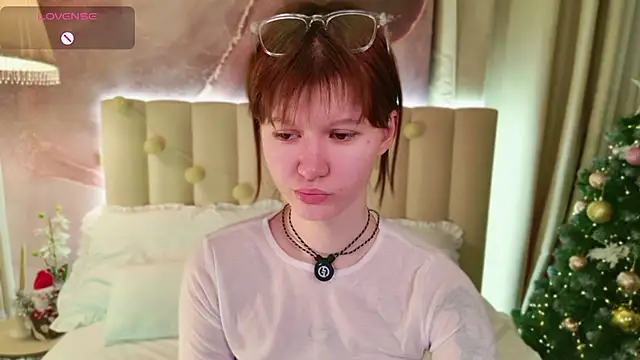 Snapshot of Aria_Vox chatting on December 20, 2025, 6:20 am Aria Vox online show from December 20, 2025, 6:20 am