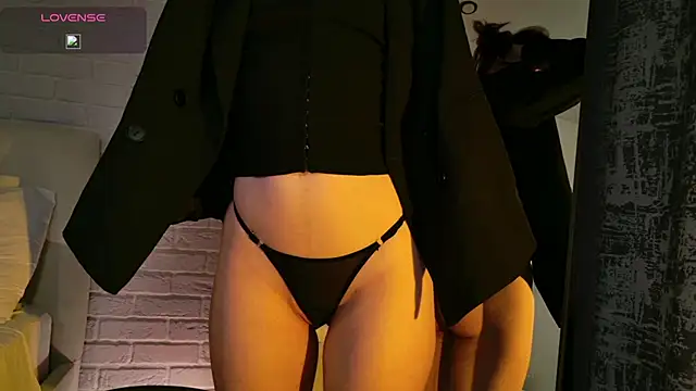 Snapshot of Aria_Vox chatting on January 14, 2026, 3:34 am Aria Vox online show from January 14, 2026, 3:34 am