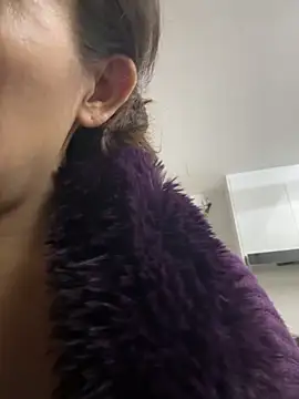 Snapshot of anna_yngs chatting on September 20, 2025, 1:17 am anna yngs online show from September 20, 2025, 1:17 am