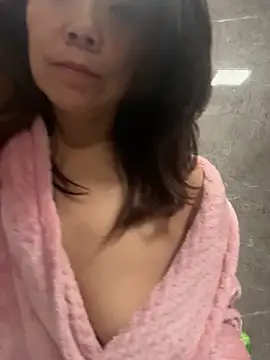 Snapshot of anna_yngs chatting on September 27, 2025, 1:21 am anna yngs online show from September 27, 2025, 1:21 am