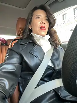 Snapshot of anna_yngs chatting on November 1, 2025, 7:54 am anna yngs online show from November 1, 2025, 7:54 am