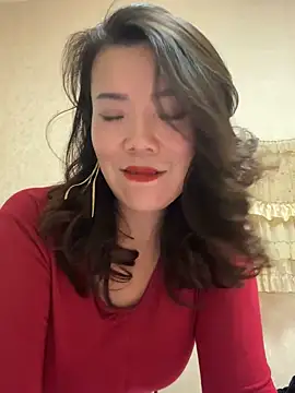 Snapshot of anna_yngs chatting on November 3, 2025, 11:33 am anna yngs online show from November 3, 2025, 11:33 am