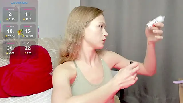 Kara smalltits online show from April 4, 2026, 4:04 pm