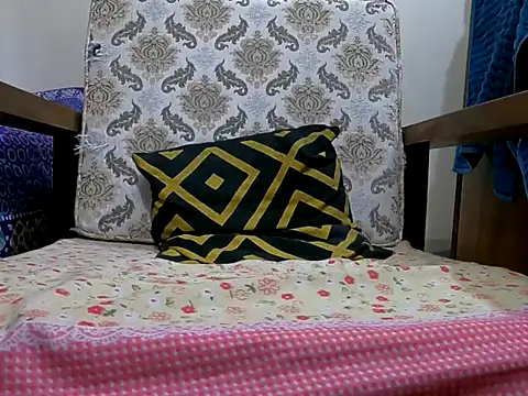 Snapshot of DhakaBabe chatting on February 20, 2026, 9:32 am DhakaBabe online show from February 20, 2026, 9:32 am