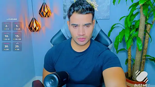 Snapshot of AndresR3 chatting on September 10, 2025, 1:38 am AndresR3 online show from September 10, 2025, 1:38 am