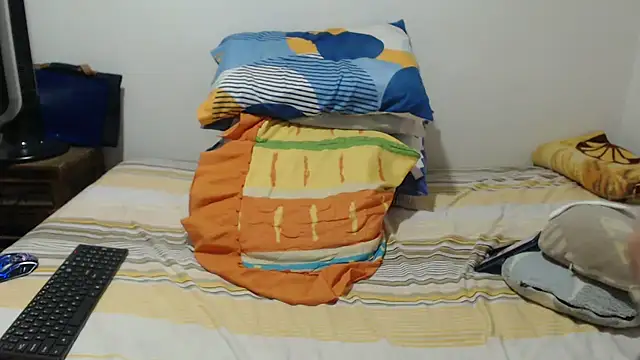 Miilu74 online show from November 30, 2025, 5:06 pm