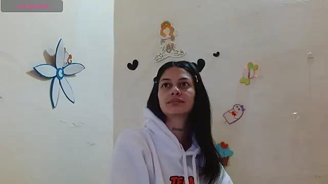 Snapshot of Akasha001 chatting on October 21, 2025, 10:49 am Akasha001 online show from October 21, 2025, 10:49 am