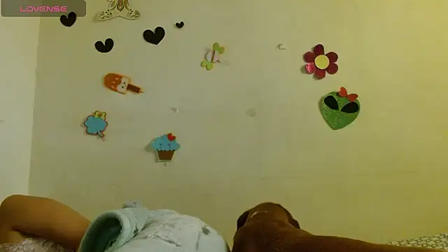 Snapshot of Akasha001 chatting on October 30, 2025, 12:17 pm Akasha001 online show from October 30, 2025, 12:17 pm