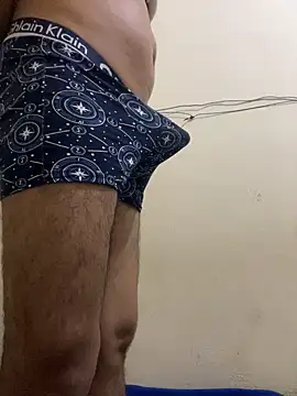 Snapshot of Anassal123 chatting on October 25, 2025, 11:10 pm Anassal123 online show from October 25, 2025, 11:10 pm