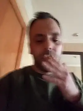 Snapshot of manchego85 chatting on March 4, 2026, 5:08 pm manchego85 online show from March 4, 2026, 5:08 pm