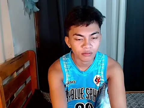 Snapshot of urguy_marco chatting on October 1, 2025, 5:30 pm urguy marco online show from October 1, 2025, 5:30 pm