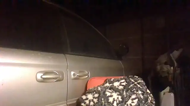 1n0nlythroat online show from July 5, 2026, 4:19 am