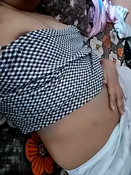 USER-MAYA online show from September 10, 2025, 6:46 am