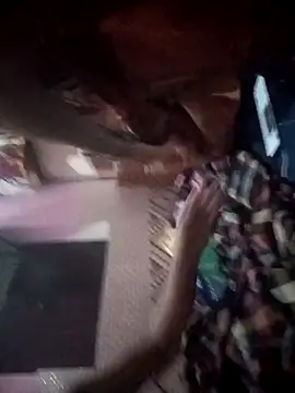 USER-MAYA online show from November 3, 2025, 3:24 pm