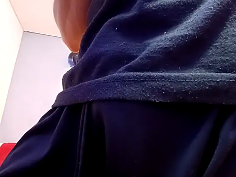 jhonny thes28 online show from October 12, 2025, 3:44 pm