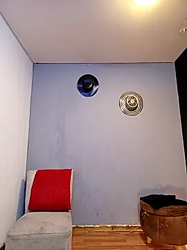 jhonny thes28 online show from November 11, 2025, 12:32 am