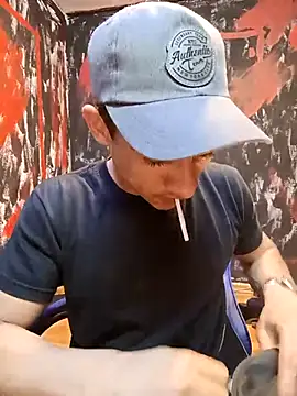 jhonny thes28 online show from May 3, 2026, 9:32 pm
